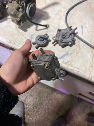 Bomba de gasolina para moto