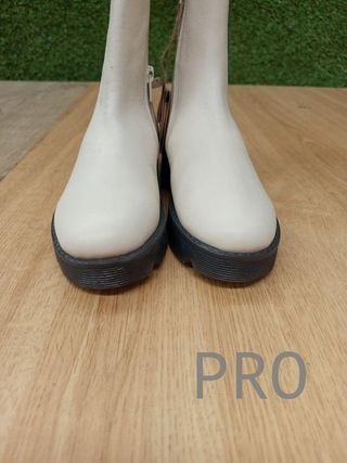 Botas Gioseppo Piel Crema.