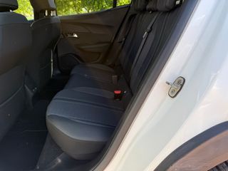 Peugeot 2008 1.5  HDI 110 CV  5 PUERTAS