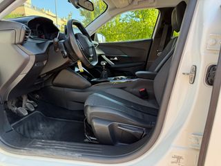 Peugeot 2008 1.5  HDI 110 CV  5 PUERTAS