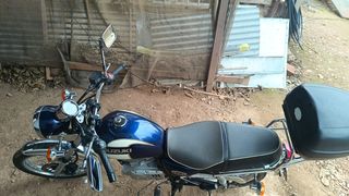 Moto Suzuki TU 125 XT