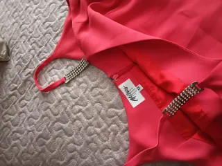 Vestido de fiesta Miltres rojo