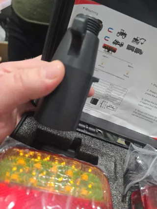 Luces LED Traseras Magnéticas Inalámbricas