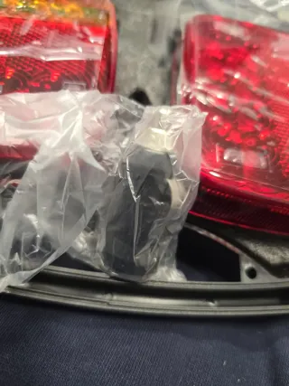 Luces LED Traseras Magnéticas Inalámbricas