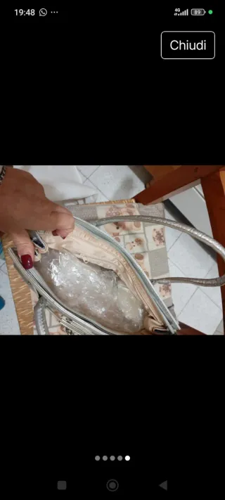 Borsa nuova mai indossata bella capiente