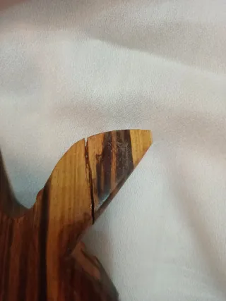 Tortuga de madera tallada