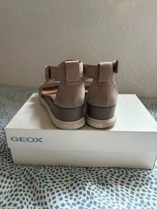 Sandalias Geox Beige Cuña