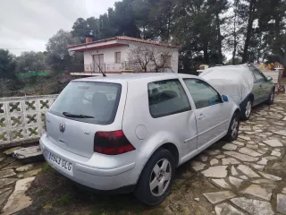 Volkswagen Golf 2000