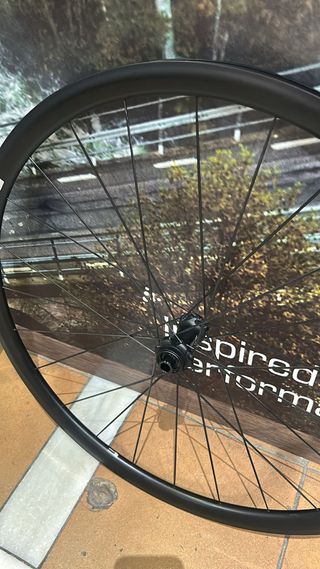 Juego Ruedas DT Swiss A1800 Carretera