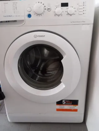 Lavadora Indesit WaterBalance Plus
