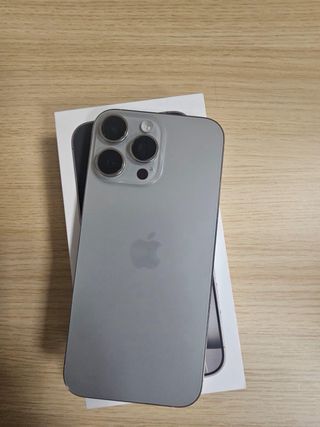 iPhone 16 Pro Max