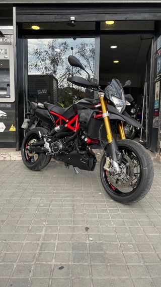 Aprilia Dorsoduro 900 Supermotard