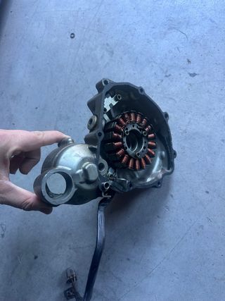 Estator y tapa Suzuki LTZ