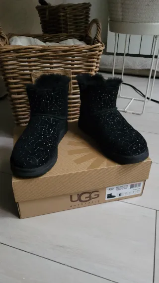 Botas UGG Edición Limitada Swarovski Talla 37
