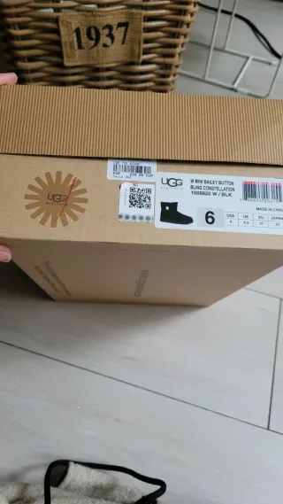 Botas UGG Edición Limitada Swarovski Talla 37