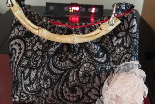 Borsetta donna con manico in bambù