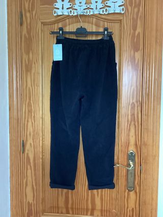 Pantalón Nuevo, con etiqueta mujer