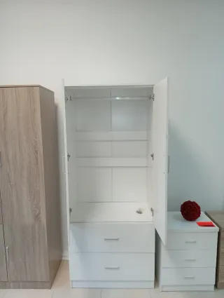 Armario blanco con espejo y cajones Info742018324