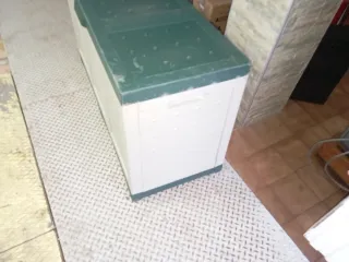 Armario de resina exterior beige y verde