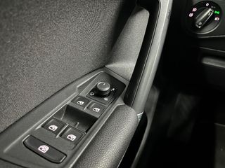 Volkswagen Tiguan 2.0TDi 150cv DSG Sport by R-Line