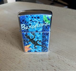Zippo con geco Barcelona