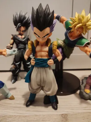 Figuras Dragon Ball: Vegeta, Majin, Broly