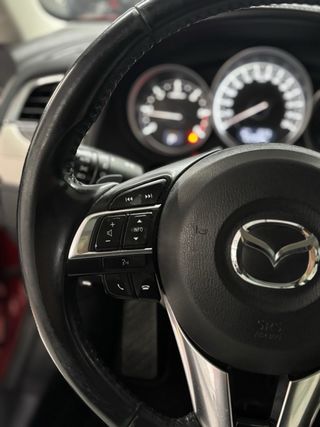 MAZDA 6 SW Luxury AWD 2016 122.000km Etiqueta C