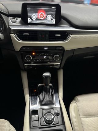 MAZDA 6 SW Luxury AWD 2016 122.000km Etiqueta C