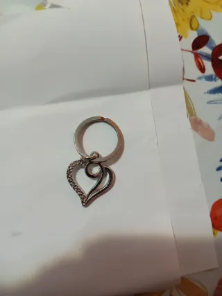 Portachiavi doppio cuore con strass