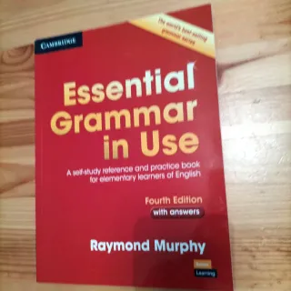 Essential Grammar in Use with Answers: A Self-S...