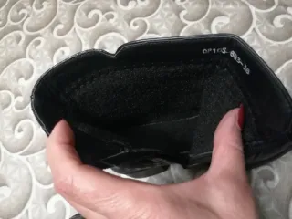 Stivaletti neri con fibbia e zip