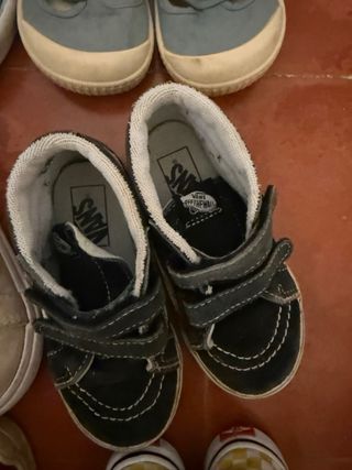 Lote Zapatos Niños Talla 26-27 vans/kickers