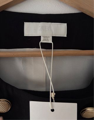 Chaleco Zara Negro con Botones Dorados NUEVO