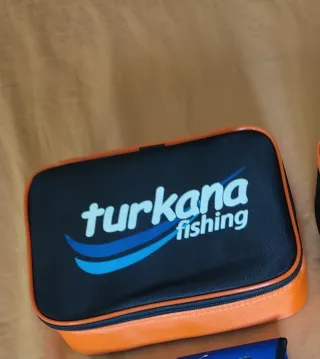 2 Bobinas MV SPOOLS + Estuche Turkana