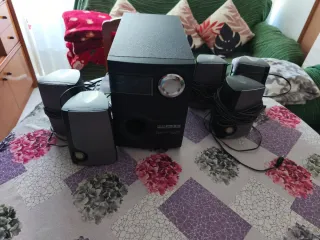 Altavoces 2.1 Negro y Gris