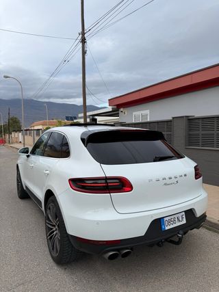 Porsche Macan S (Sport Chrono Package)