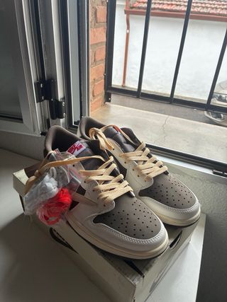 Nike Dunk x Travis Scott Marrón Beige