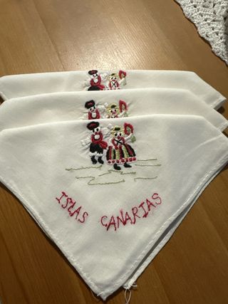 Sciarpe ricamate Isole Canarie