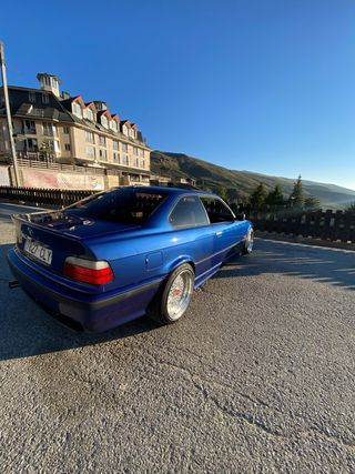 BMW e36 coupe