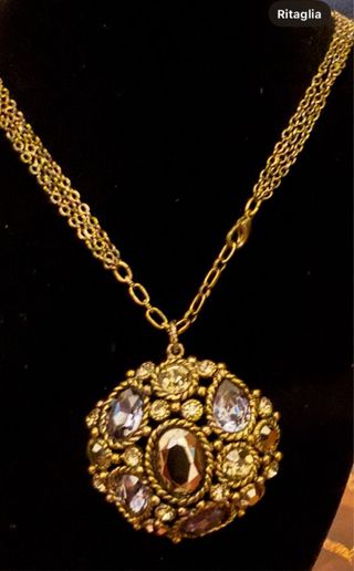 Collana artigianale con pendente gioiello