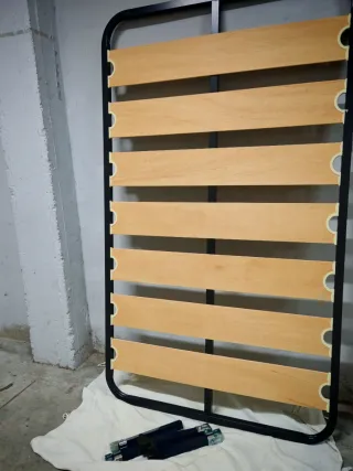 Somier 105x182 cm, CON PATAS.