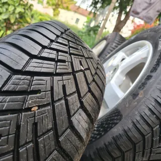 Set 4 Cerchi Lega Alluminio + Gomme Continental