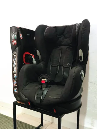 Silla Coche Bebé Confort Axiss Giratoria 90º