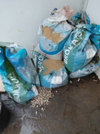 Restos de obra (sacos)