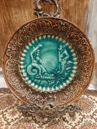 Platos antiguos decorativos