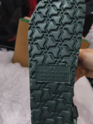 GRÜNLAND Sandali verdi