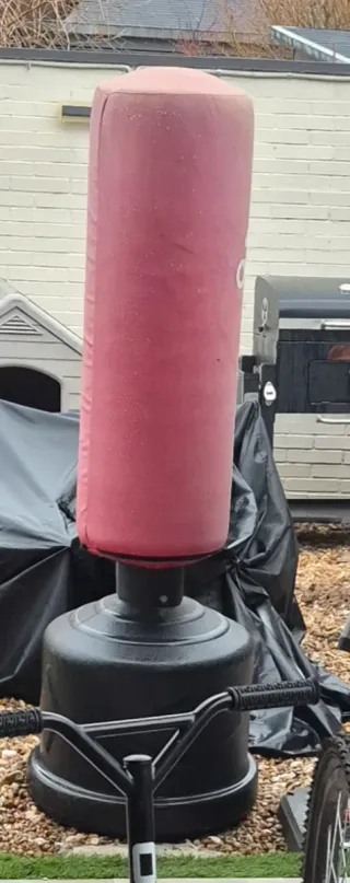 Saco de boxeo rojo marca adiddas