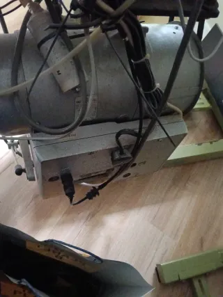 Máquina de coser  recubridora con dos agujas Rimol