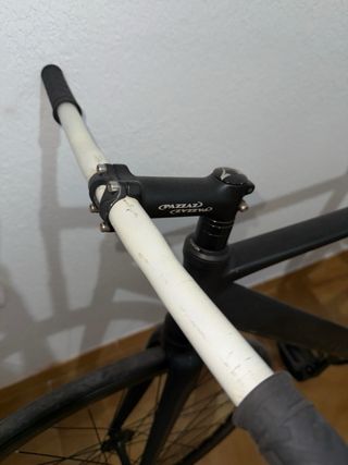 Bicicleta Aventon Mataro Piñón Fijo Negra