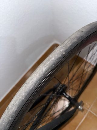 Bicicleta Aventon Mataro Piñón Fijo Negra